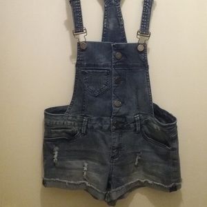 Overall shorts